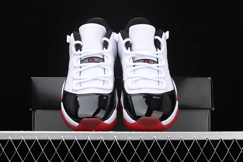 All Categories Air Jordan Jordan Series Basketball Shoes Air Jordan 11 Pure Original Version Air Jordan 11 Retro Low AJ11 Joe 11 Patent Leather Black Red Low Top Real Standard Real Carbon AV2187-160